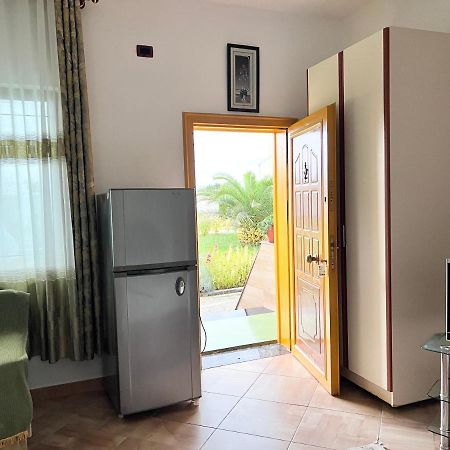 Rrotull Ponari Apartments מראה חיצוני תמונה