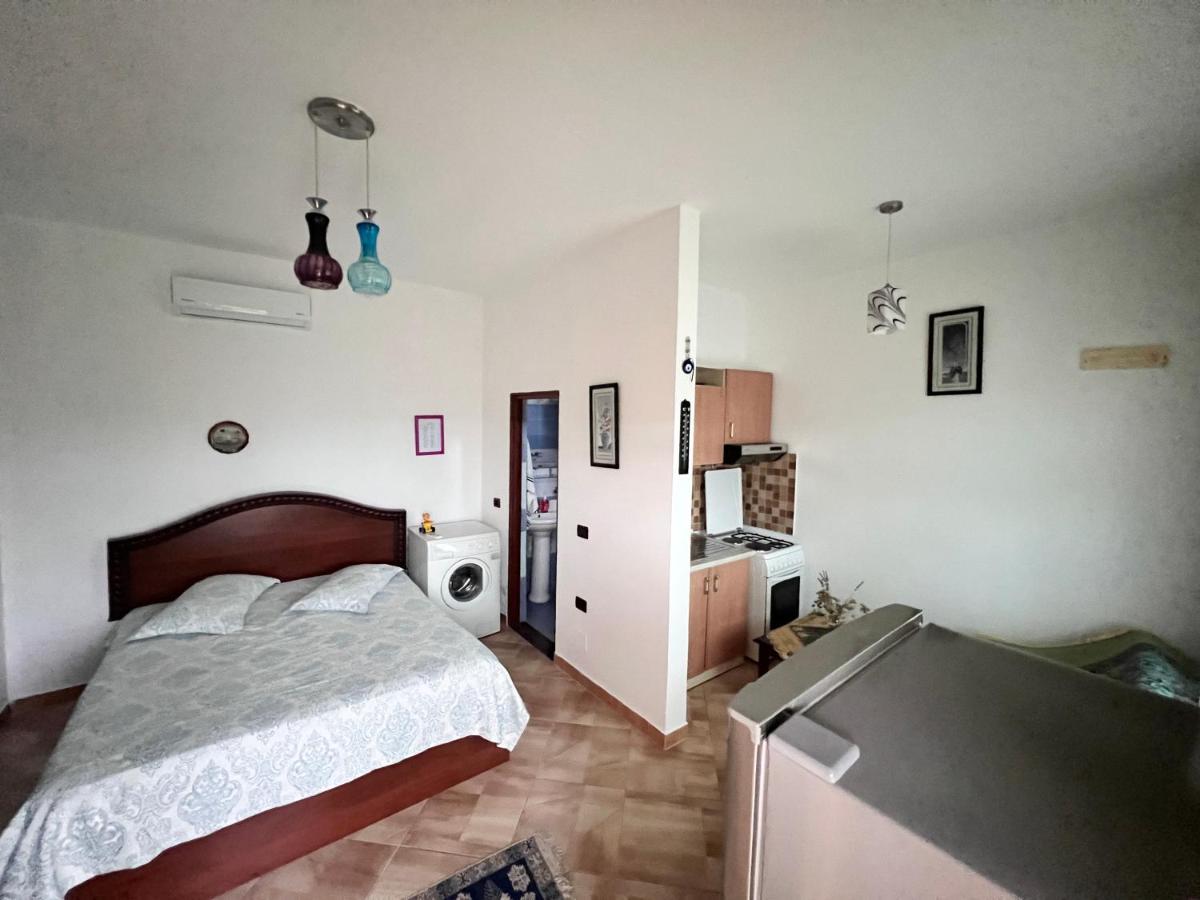 Rrotull Ponari Apartments מראה חיצוני תמונה